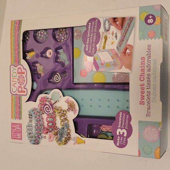 Toy - Picture 1 of 5